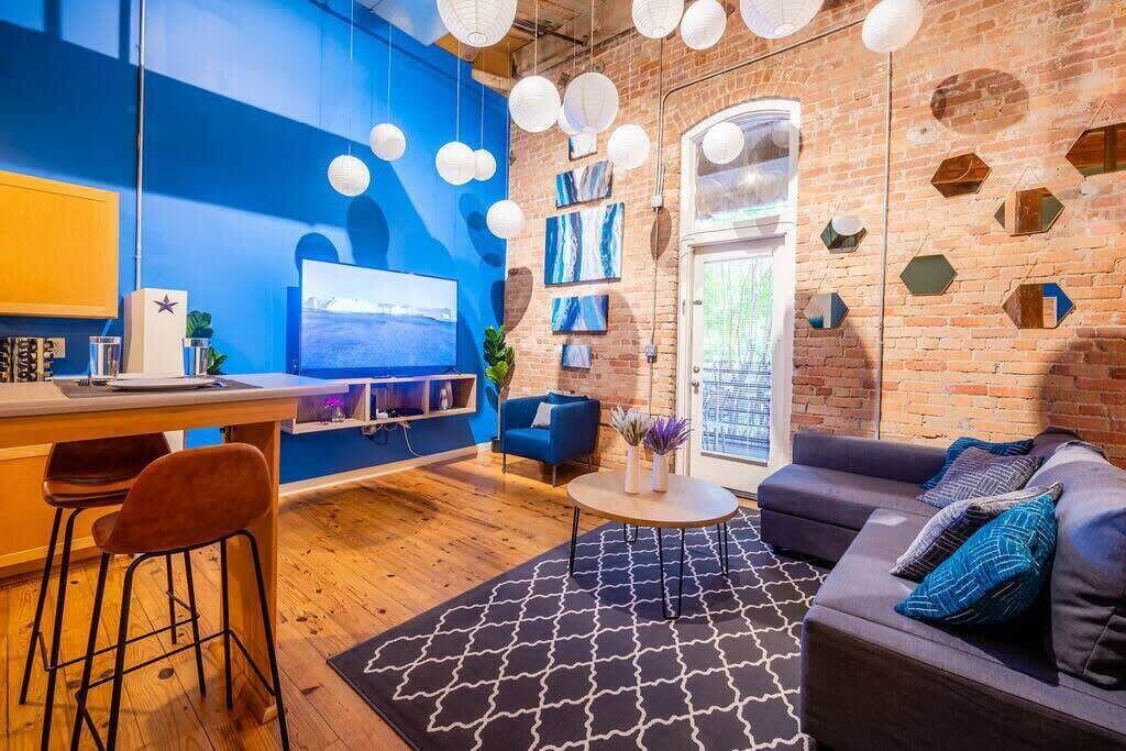 Photo of Bedroom in Downtown