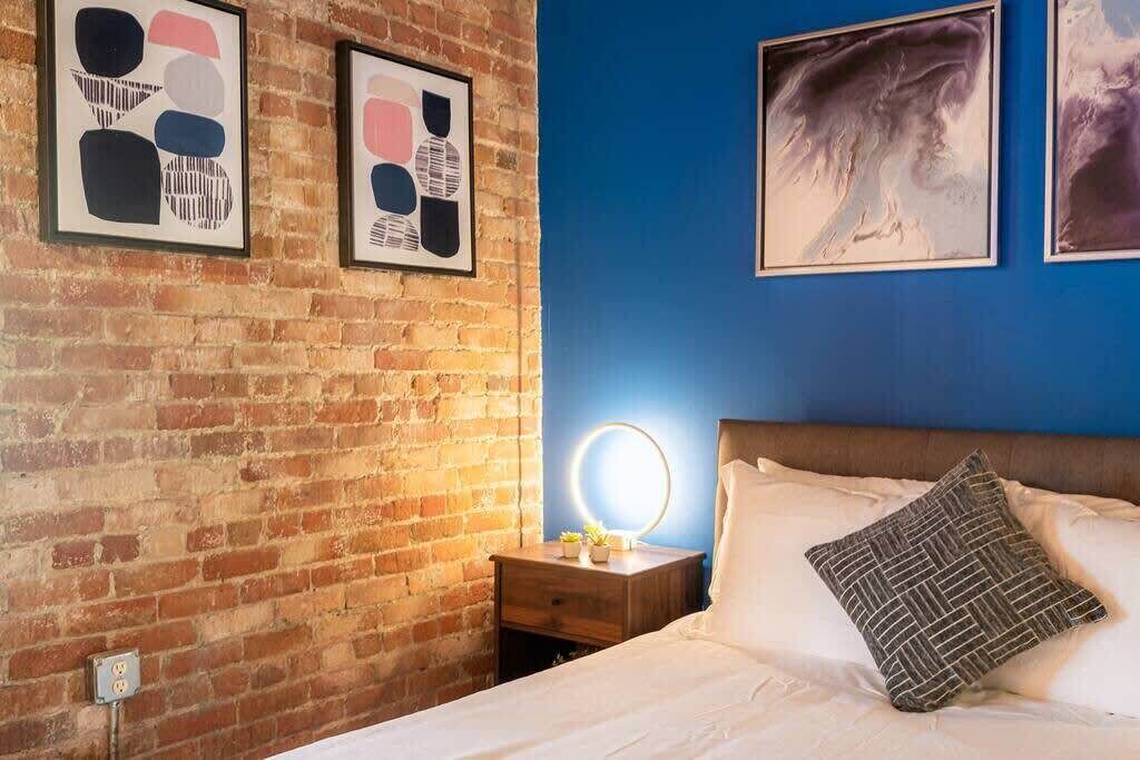 Photo of Bedroom in Downtown