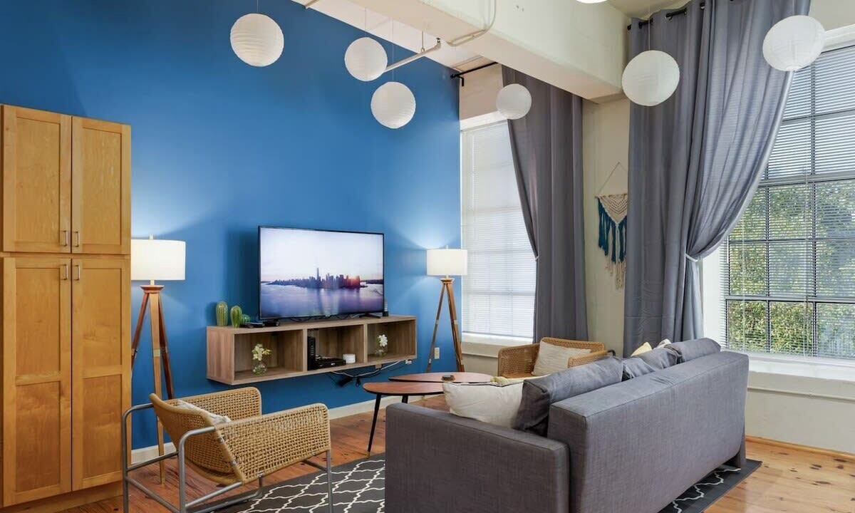 Photo of Livingroom in Downtown