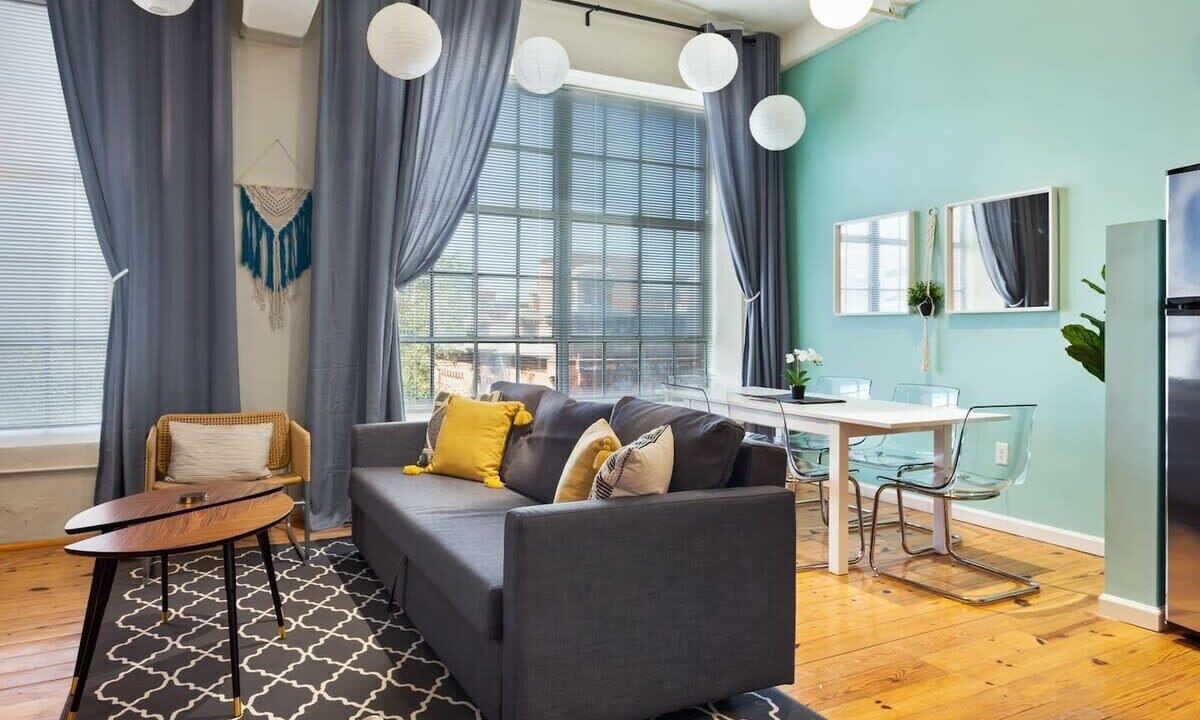 Photo of Livingroom in Downtown