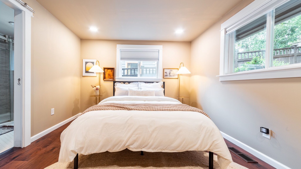 Photo of Bedroom in Edmonds