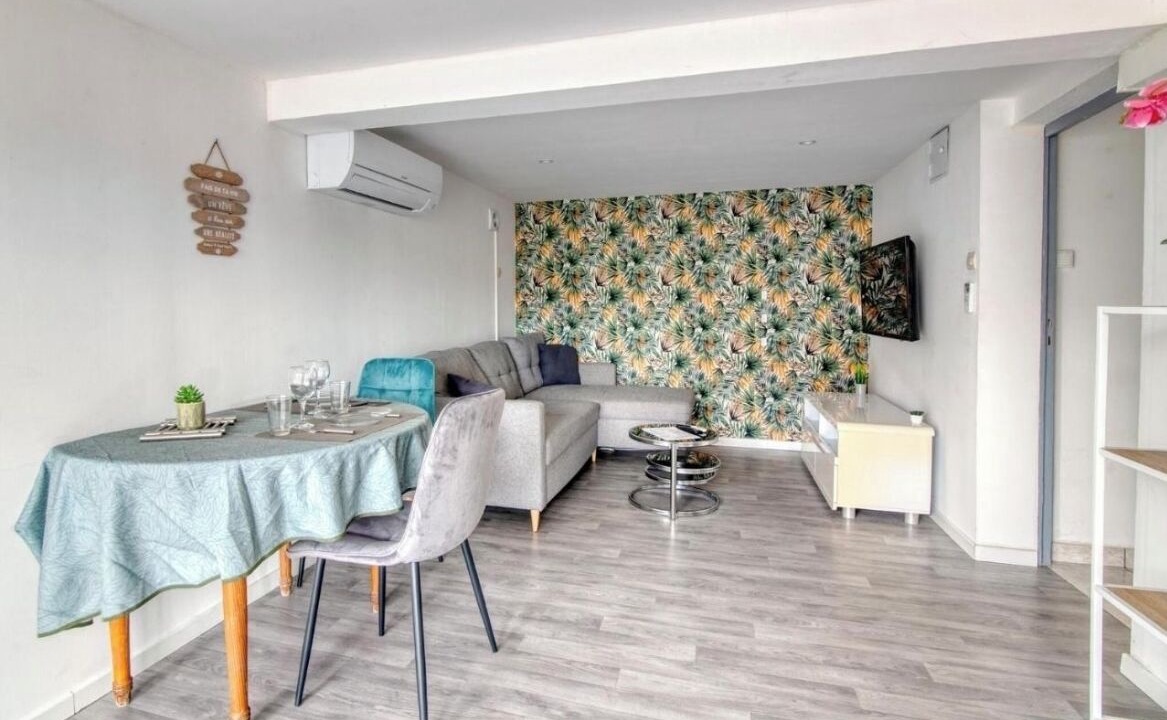 Photo of Livingroom in Cornebarrieu