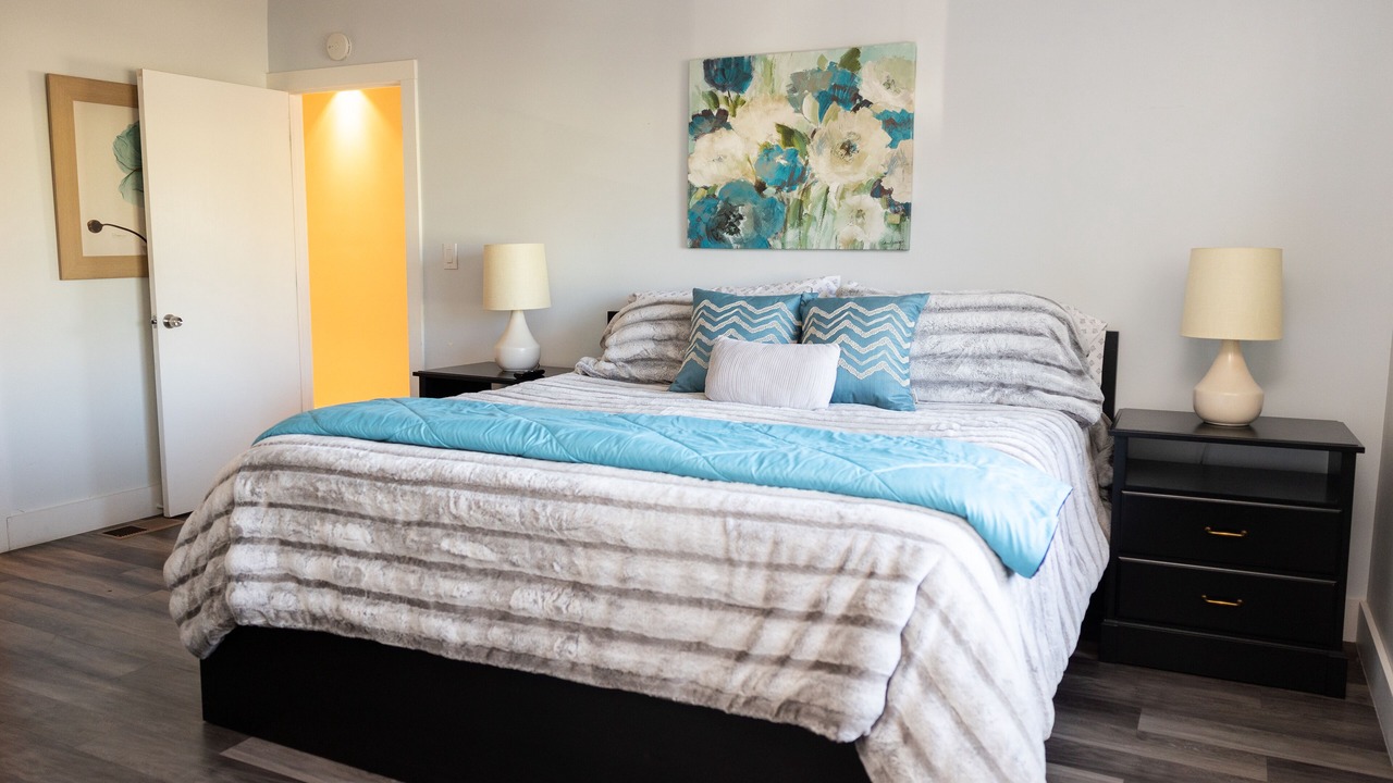 Photo of Bedroom in Highland Business