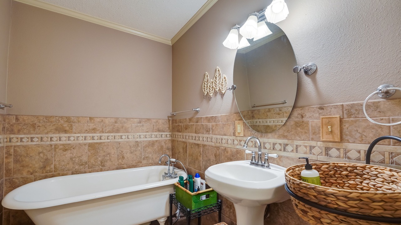 Photo of Bathroom in Tahoka
