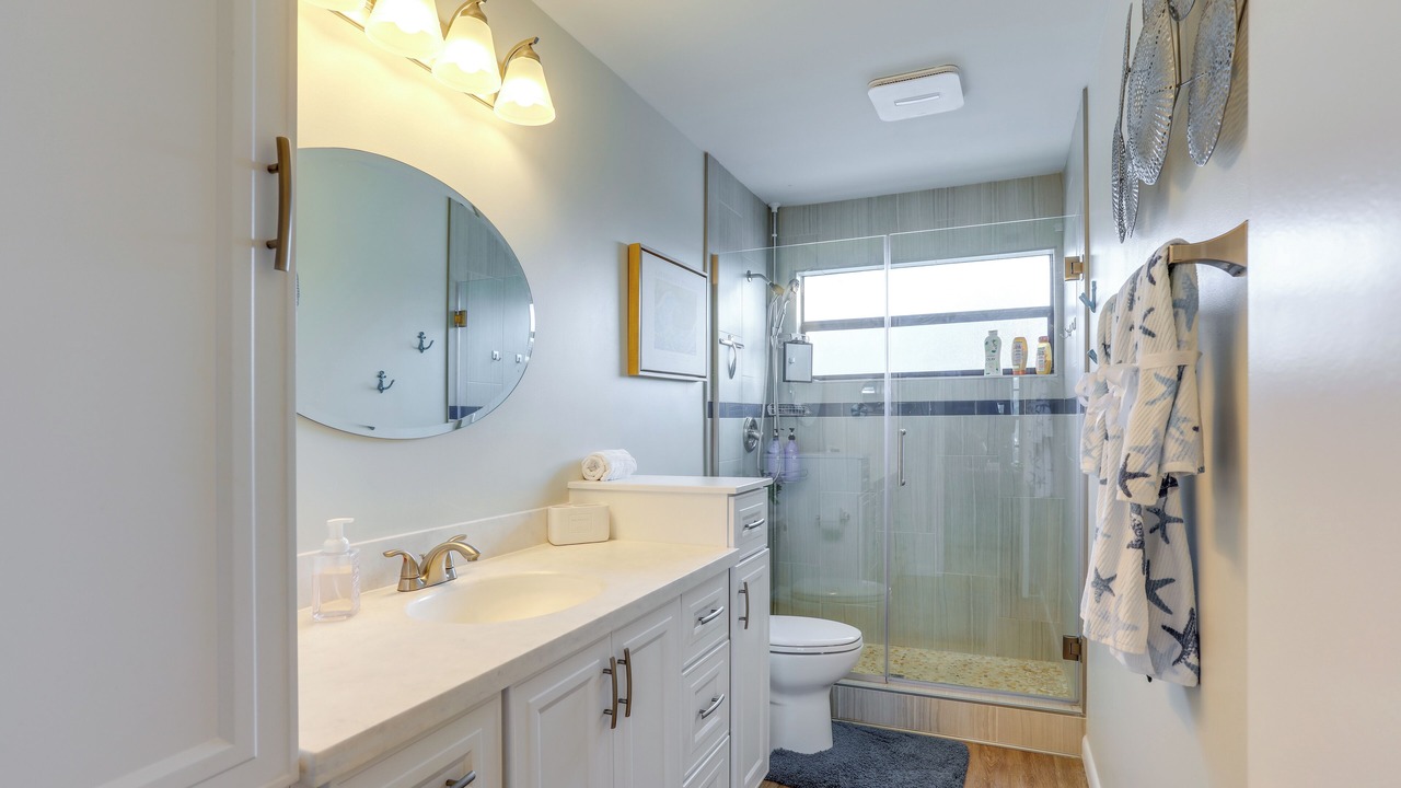 Photo of Bathroom in Jupiter Village