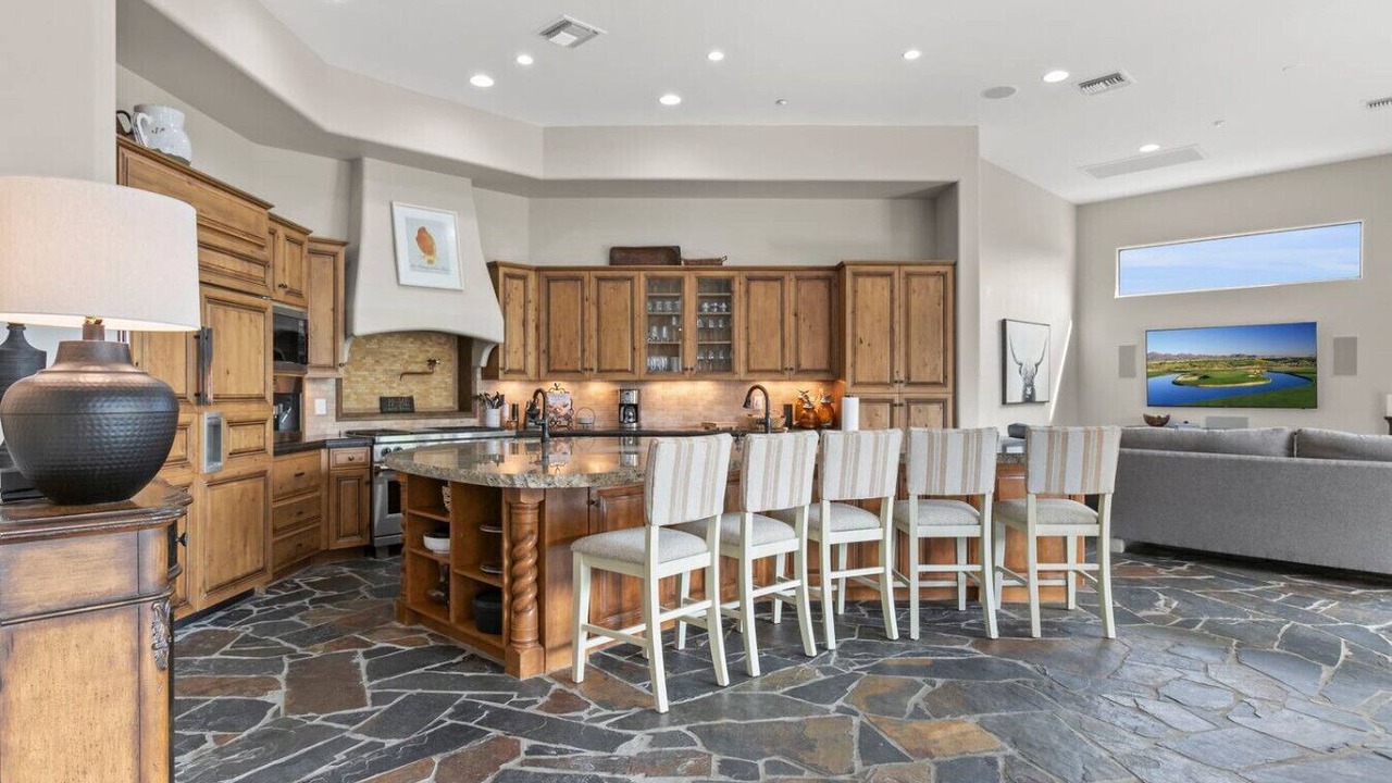 Photo of Livingroom in Desert Mountain