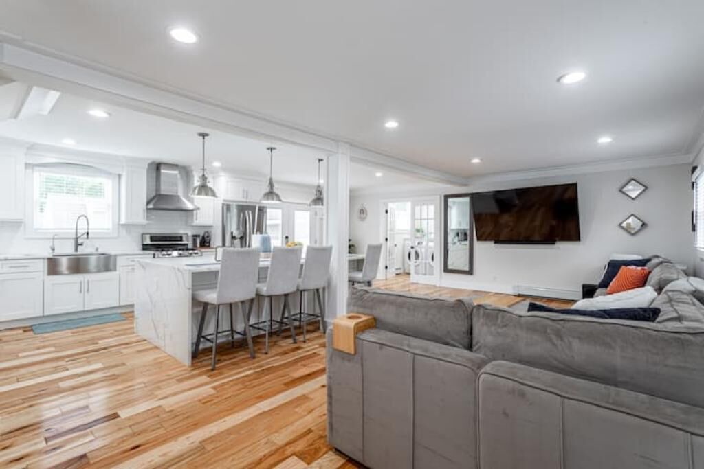 Photo of Others in Huntington