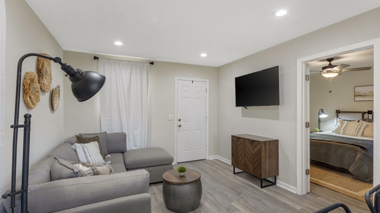 Photo of Bedroom in Sulphur