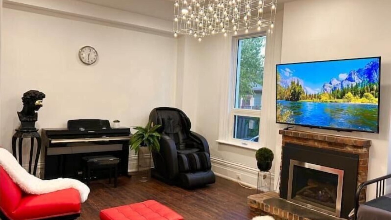 Photo of Livingroom in Campbellford