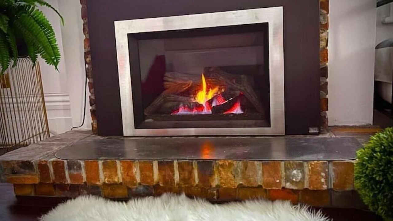 Photo of Livingroom in Campbellford