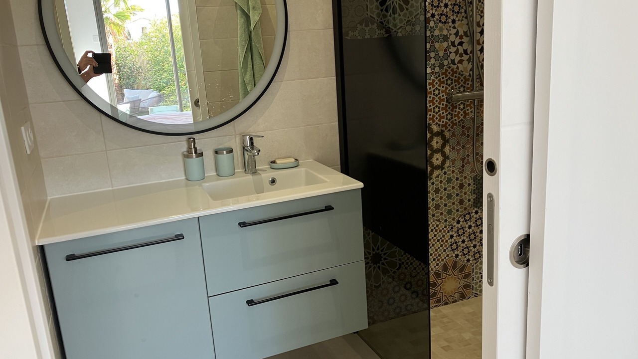 Photo of Bathroom in Lansargues