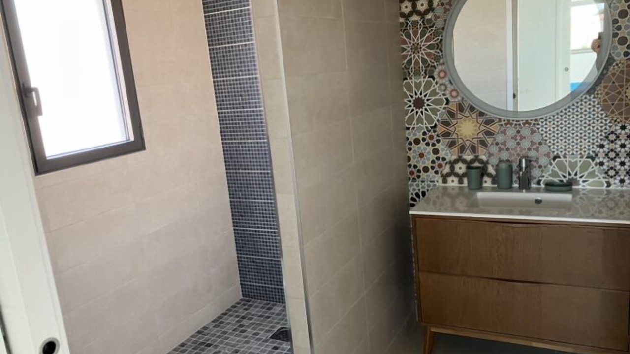 Photo of Bathroom in Lansargues