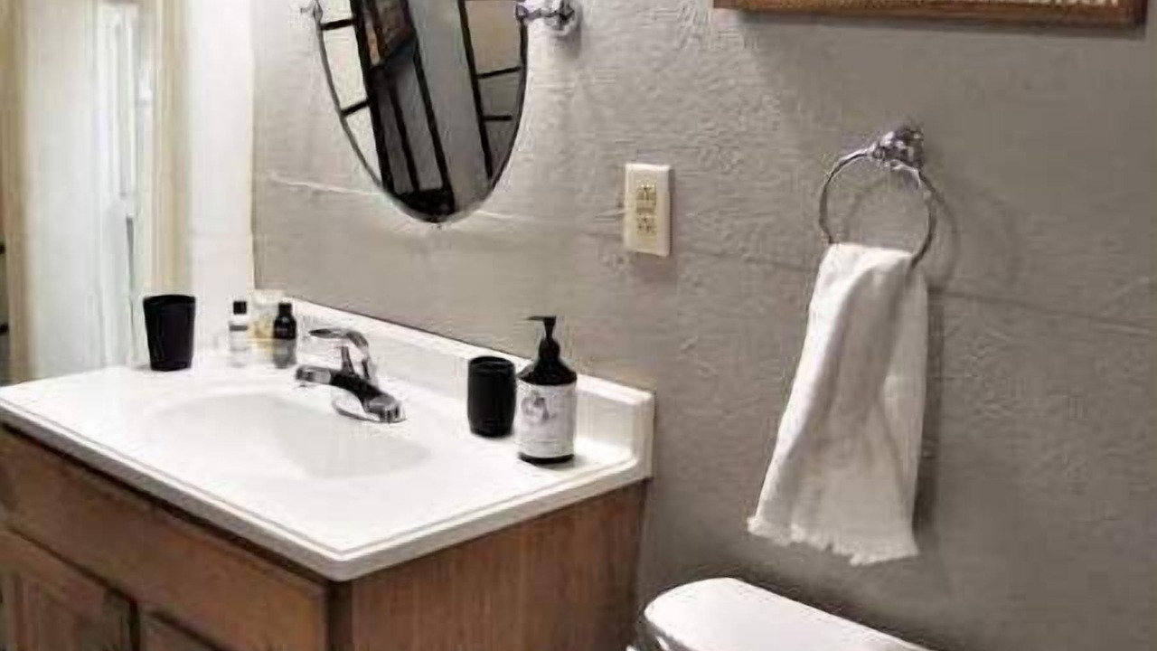 Photo of Bathroom in Houston County