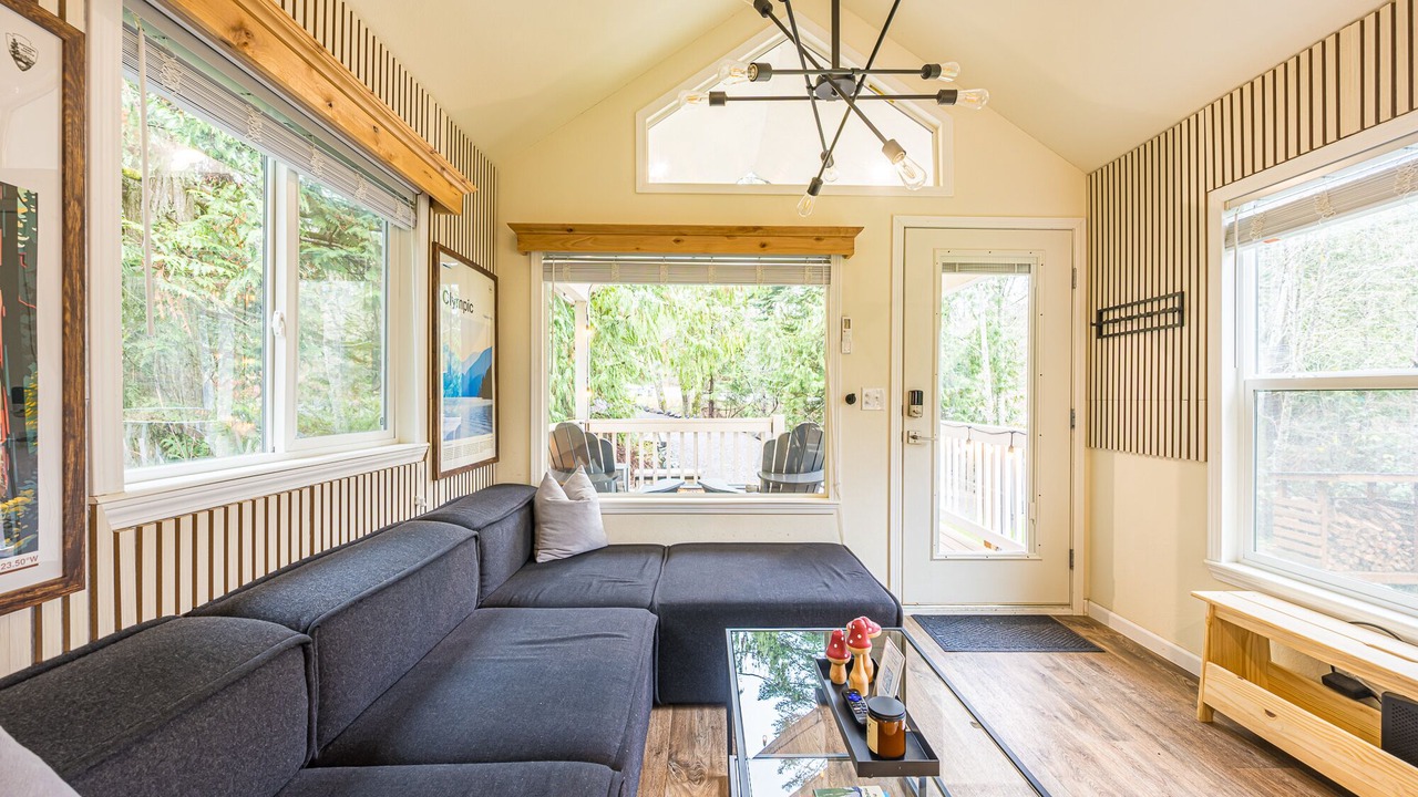 Photo of Livingroom in Port Angeles