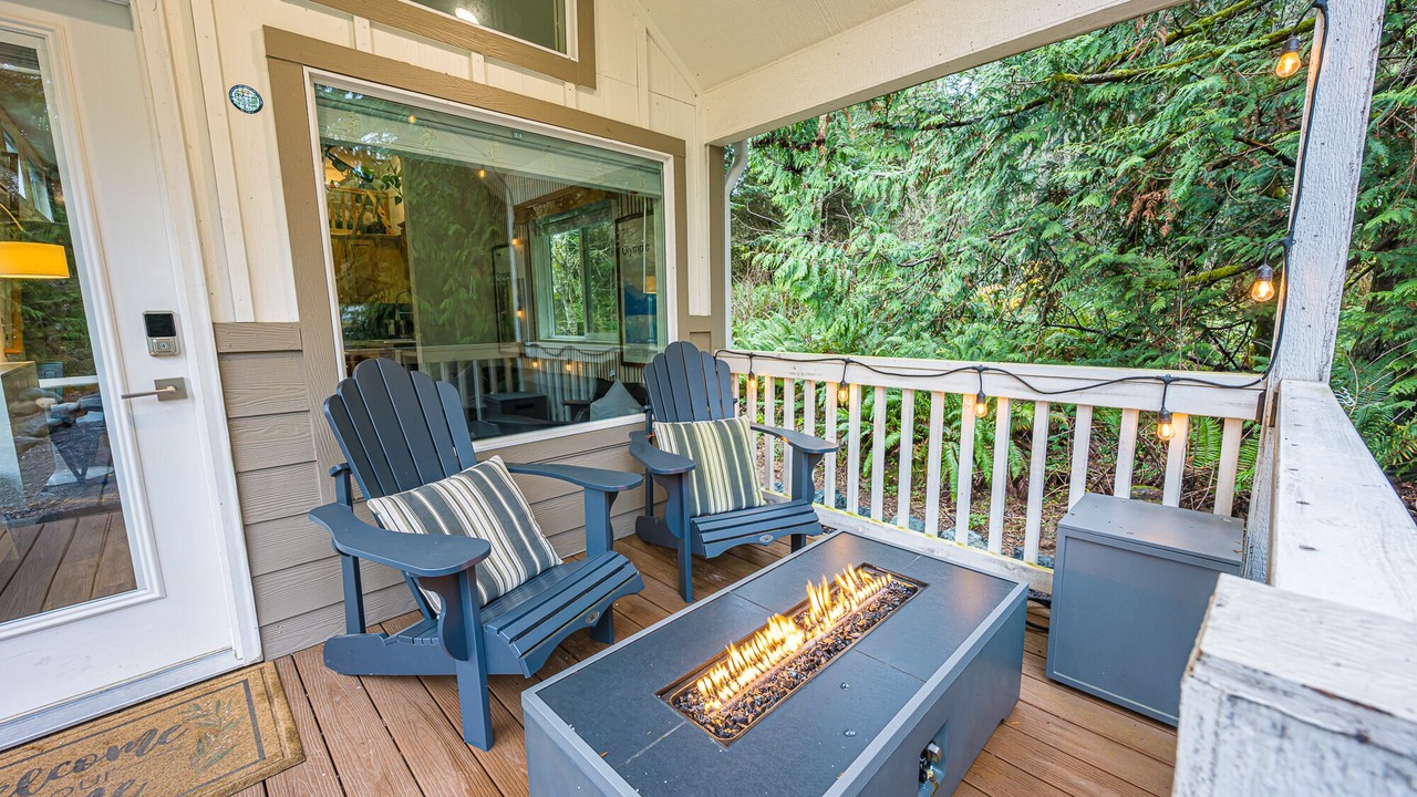 Photo of Patio Balcony in Port Angeles