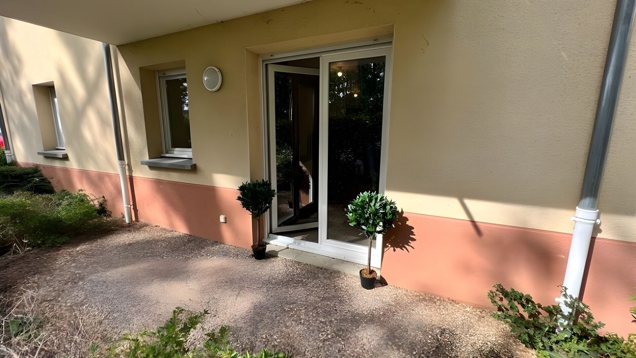 Photo of Outdoor in Pin - Vert Galant
