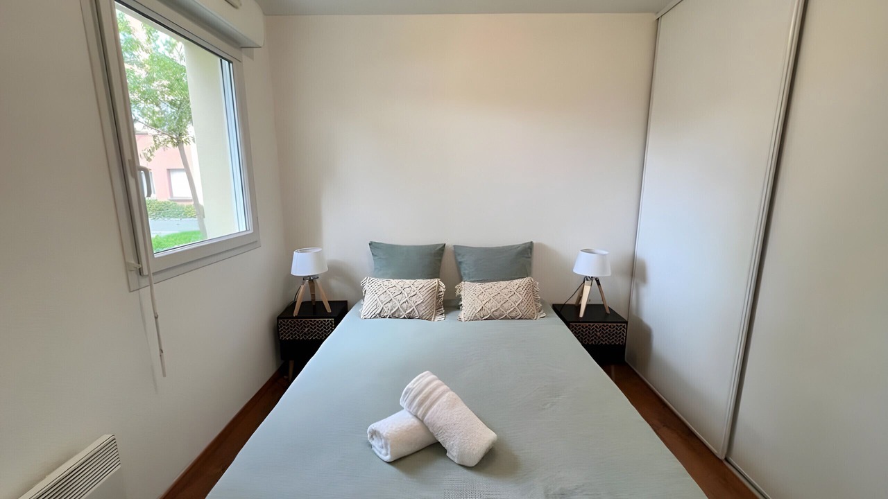 Photo of Bedroom in Pin - Vert Galant