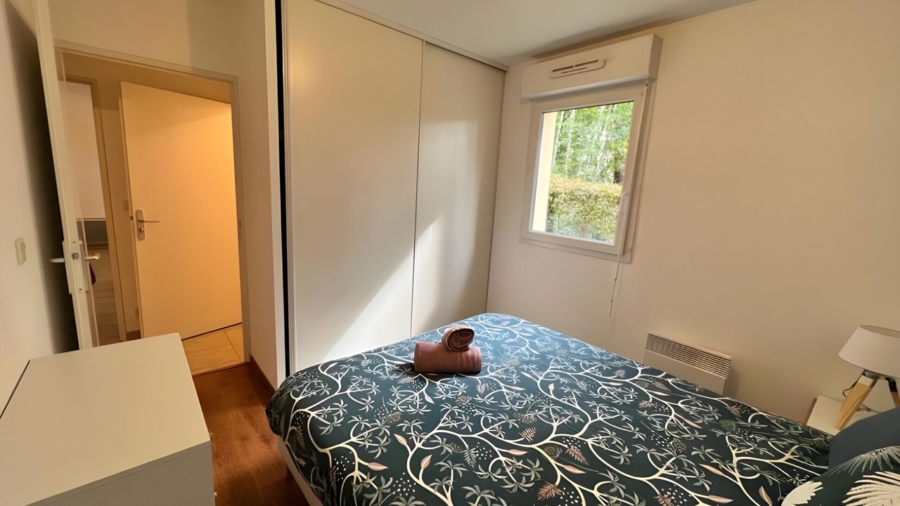 Photo of Bedroom in Pin - Vert Galant