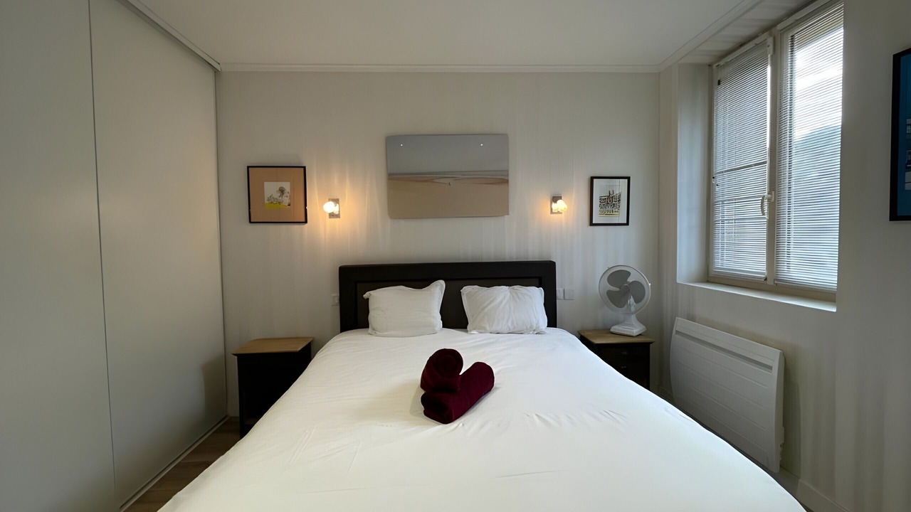 Photo of Bedroom in Thoree-les-Pins