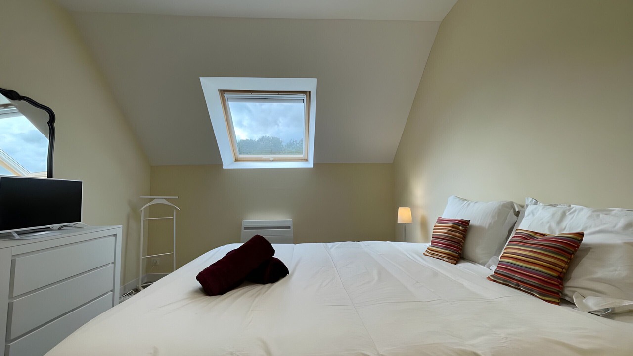 Photo of Bedroom in Thoree-les-Pins