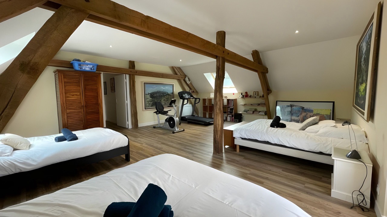 Photo of Bedroom in Thoree-les-Pins