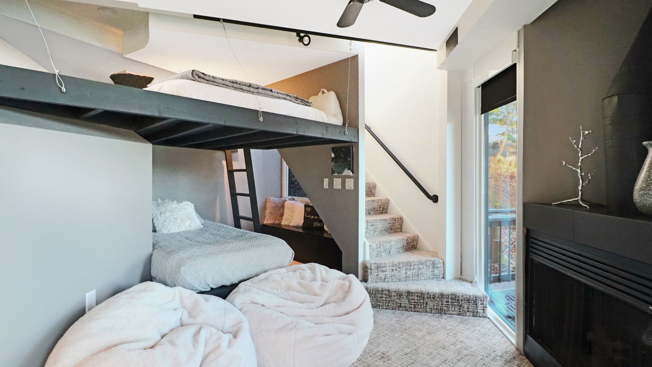 Photo of Bedroom in Village of Four Seasons