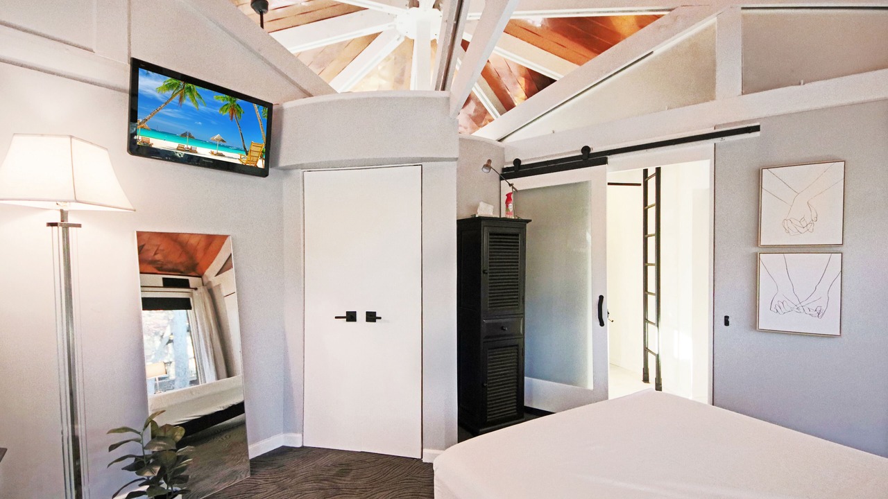 Photo of Bedroom in Village of Four Seasons