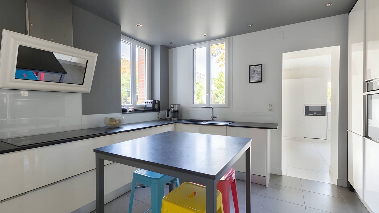 Photo of Kitchen in Le Mans