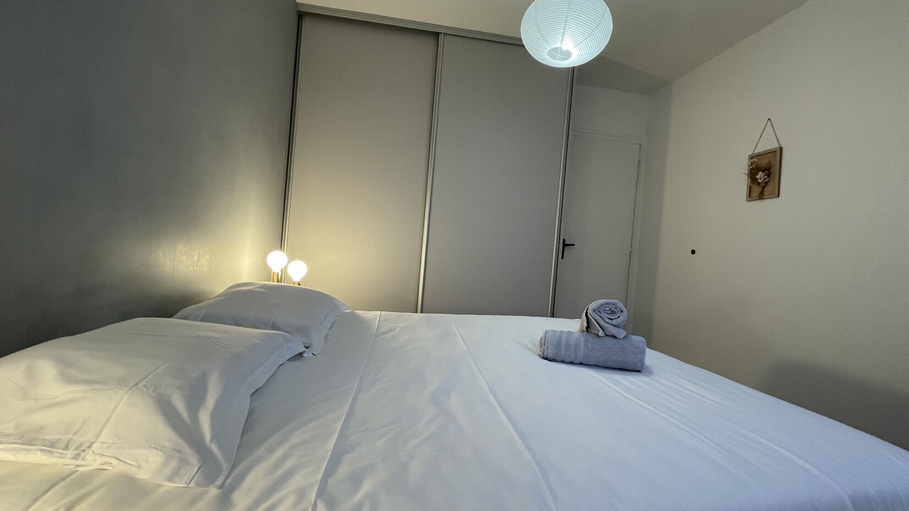 Photo of Bedroom in Le Mans