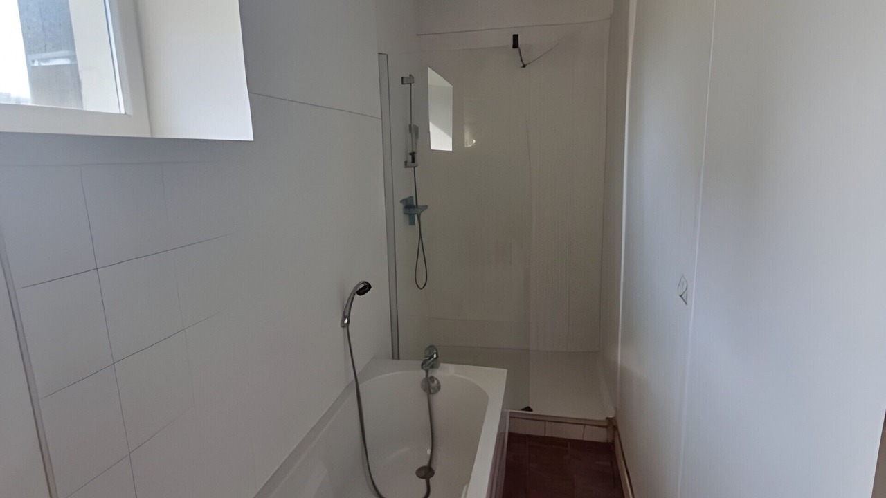 Photo of Bathroom in Thoree-les-Pins