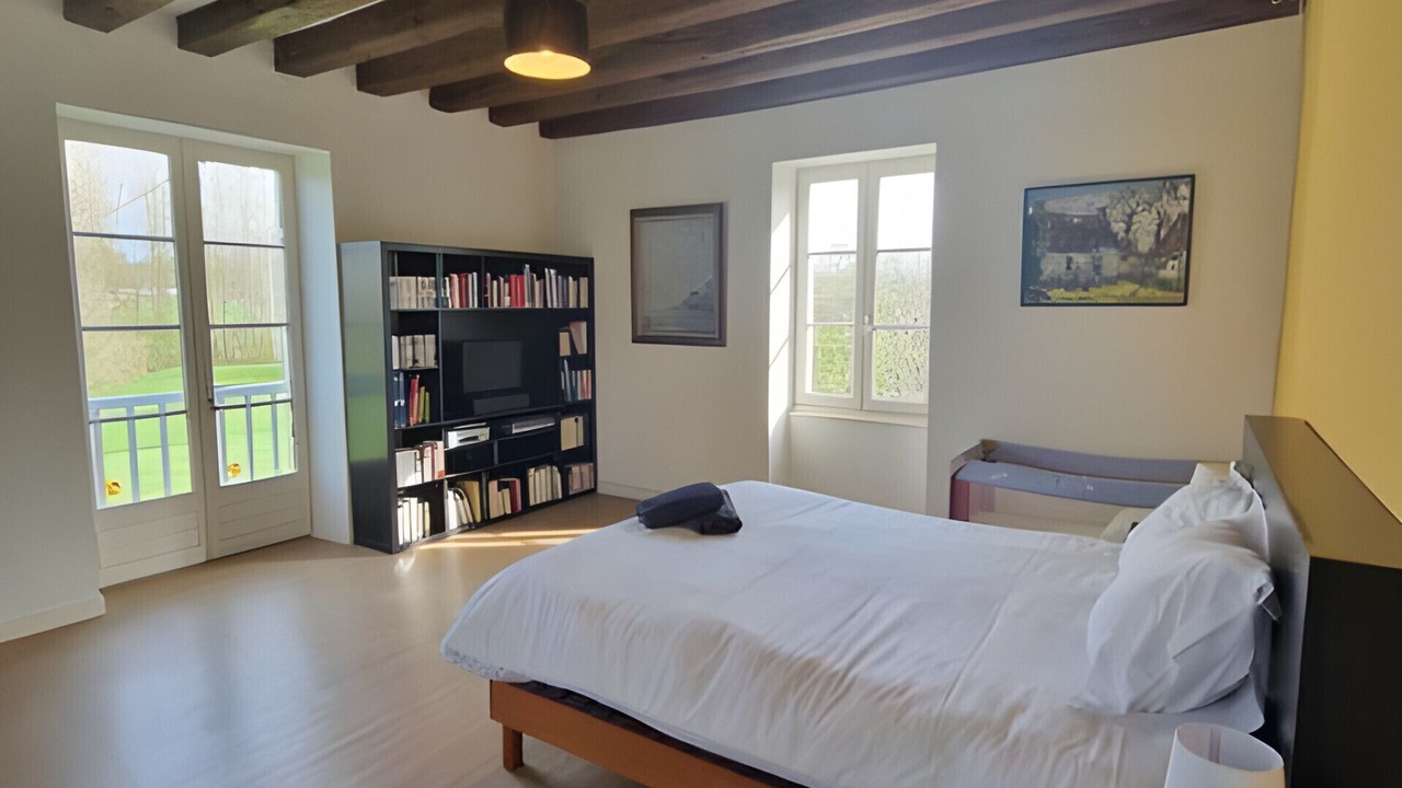Photo of Bedroom in Thoree-les-Pins