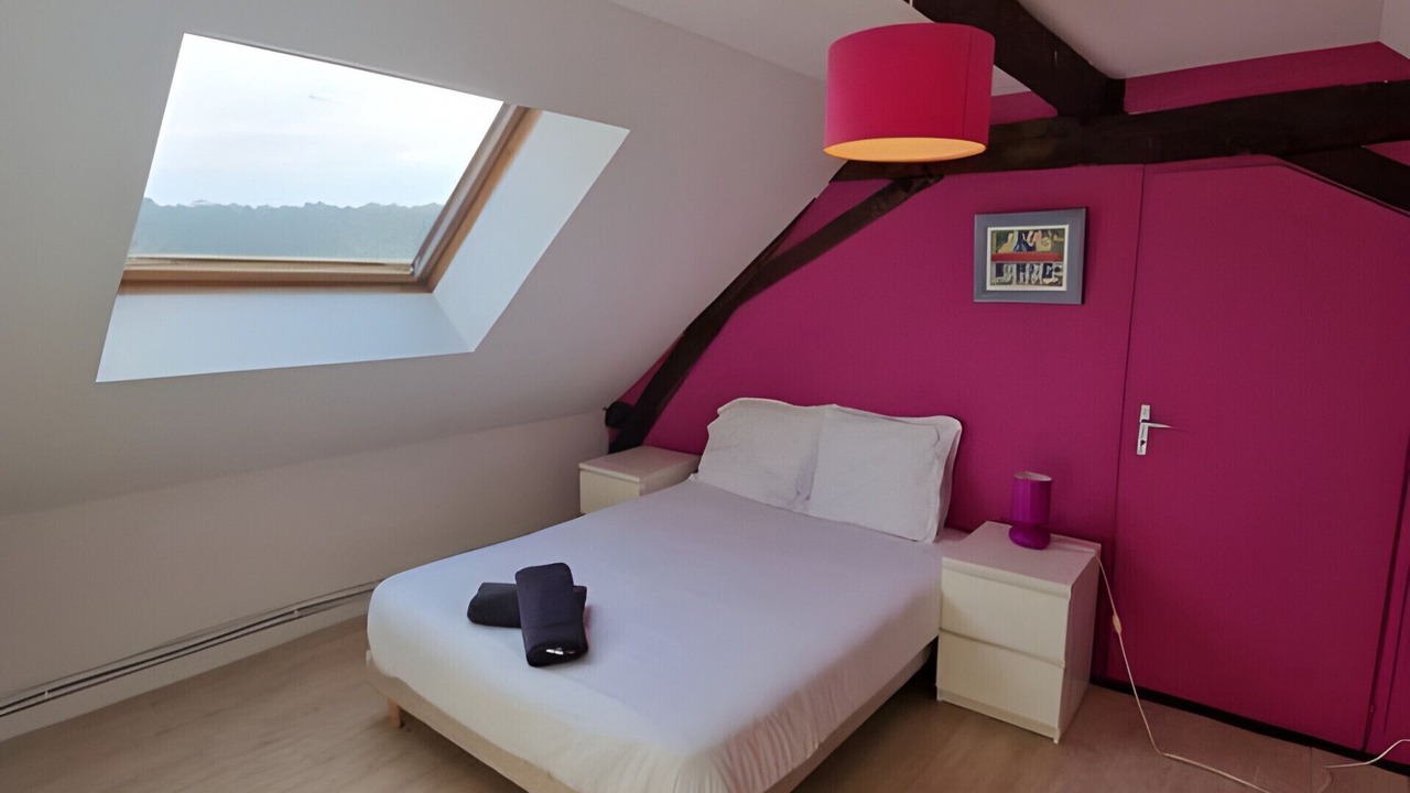 Photo of Bedroom in Thoree-les-Pins