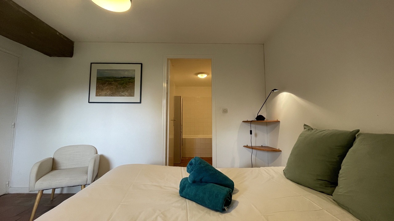 Photo of Bedroom in Thoree-les-Pins