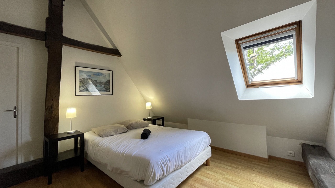Photo of Bedroom in Thoree-les-Pins