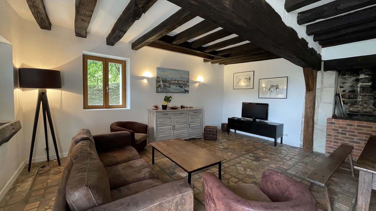 Photo of Bedroom in Thoree-les-Pins
