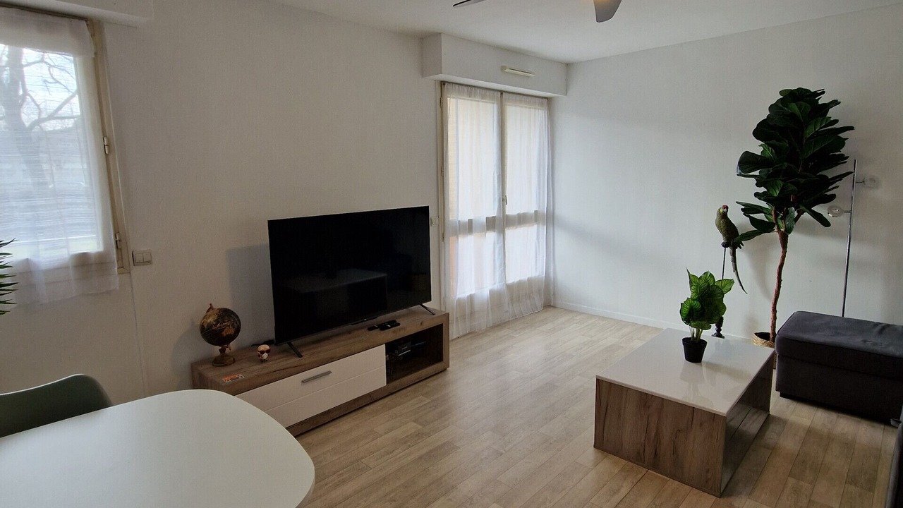 Photo of Others in Jean Jaures