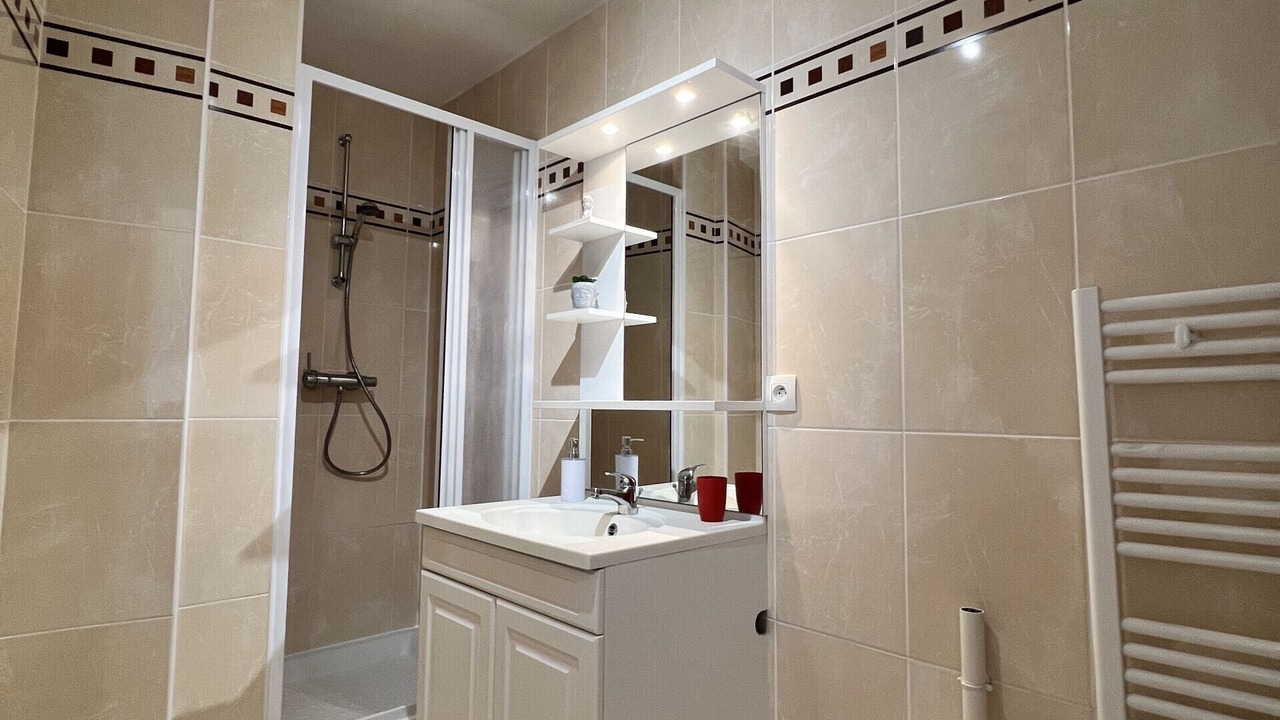 Photo of Bathroom in Le Mans