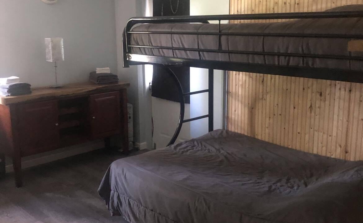 Photo of Bedroom in Lejeune