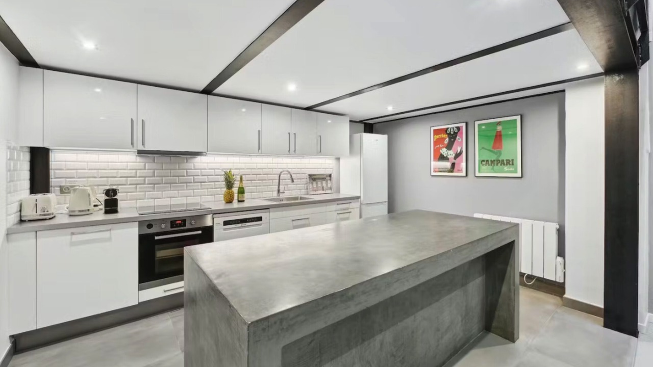Photo of Kitchen in Quartier des Grandes-Carrieres