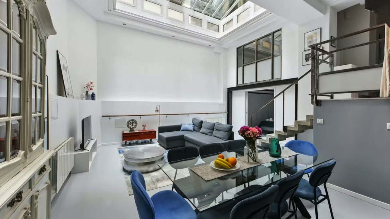 Photo of Livingroom in Quartier des Grandes-Carrieres