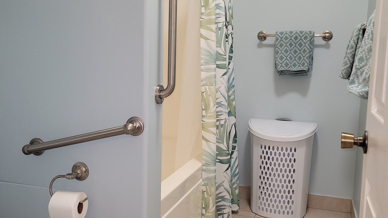 Photo of Bathroom in Papaikou