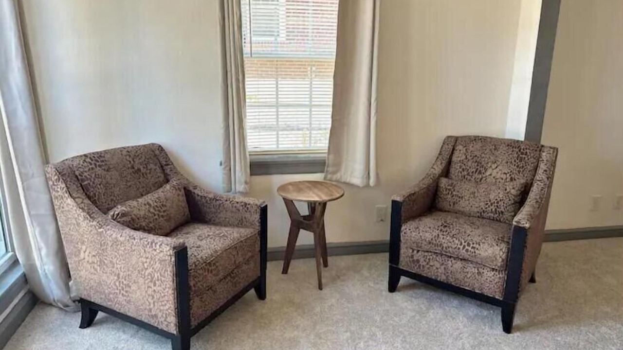 Photo of Livingroom in University City
