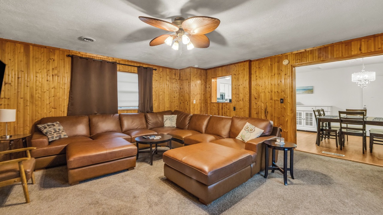 Photo of Livingroom in Tulsa