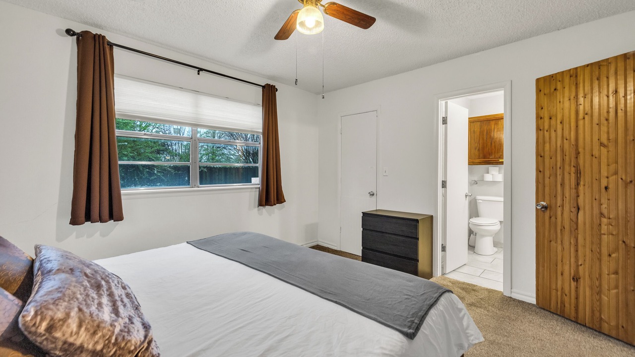 Photo of Bedroom in Tulsa