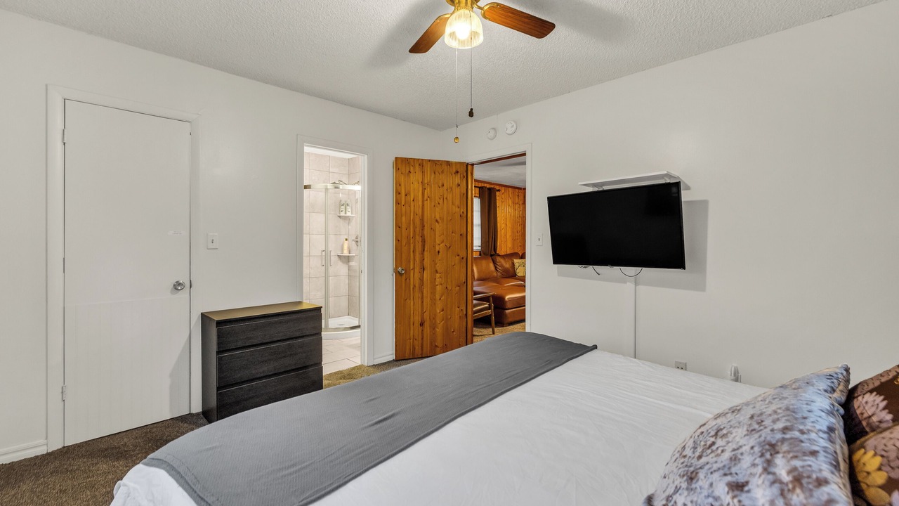 Photo of Bedroom in Tulsa