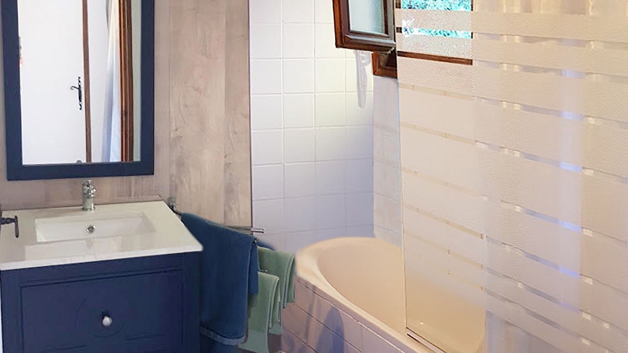 Photo of Bathroom in Quillan