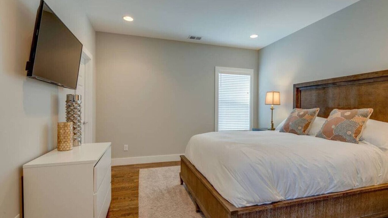 Photo of Bedroom in Berry Hill