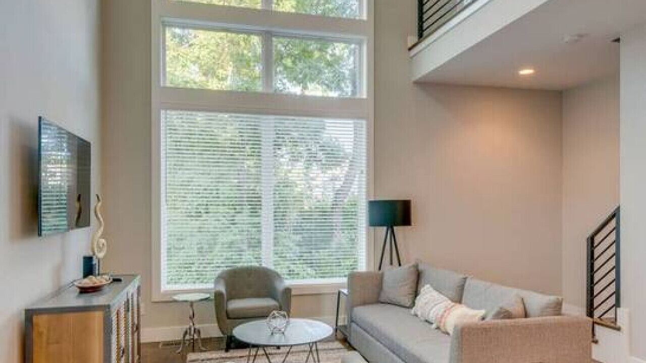 Photo of Livingroom in Berry Hill