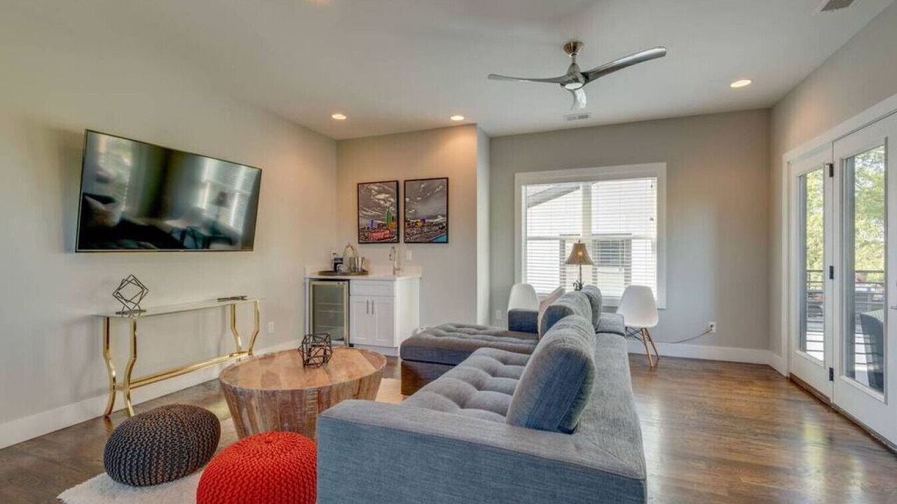 Photo of Livingroom in Berry Hill