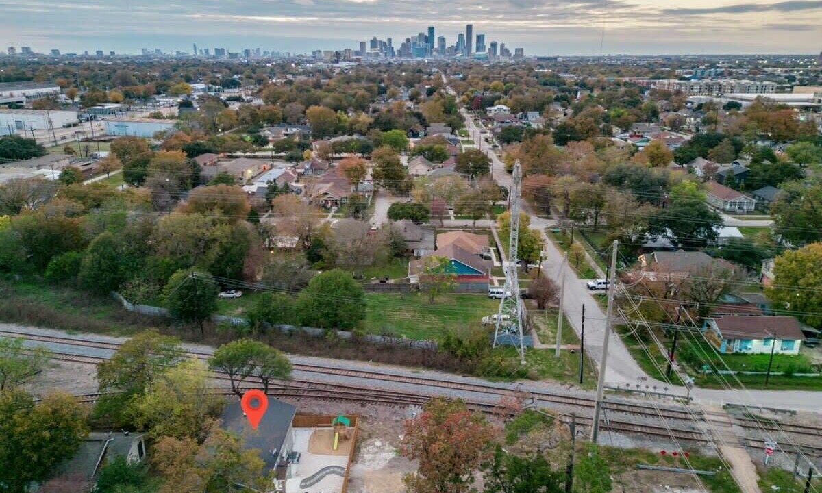 Photo of Others in Greater East End